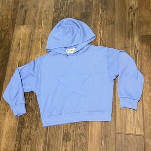 No boundaries star hoodie